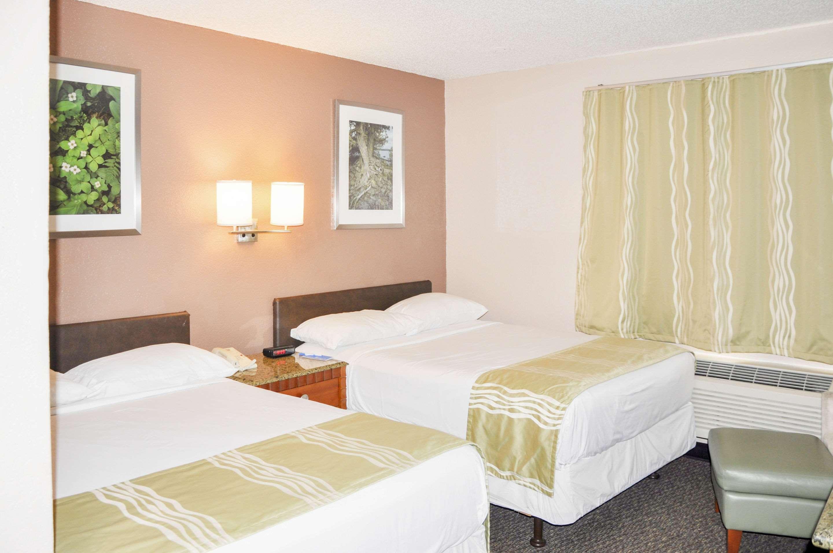 Rodeway Inn Fargo Dış mekan fotoğraf