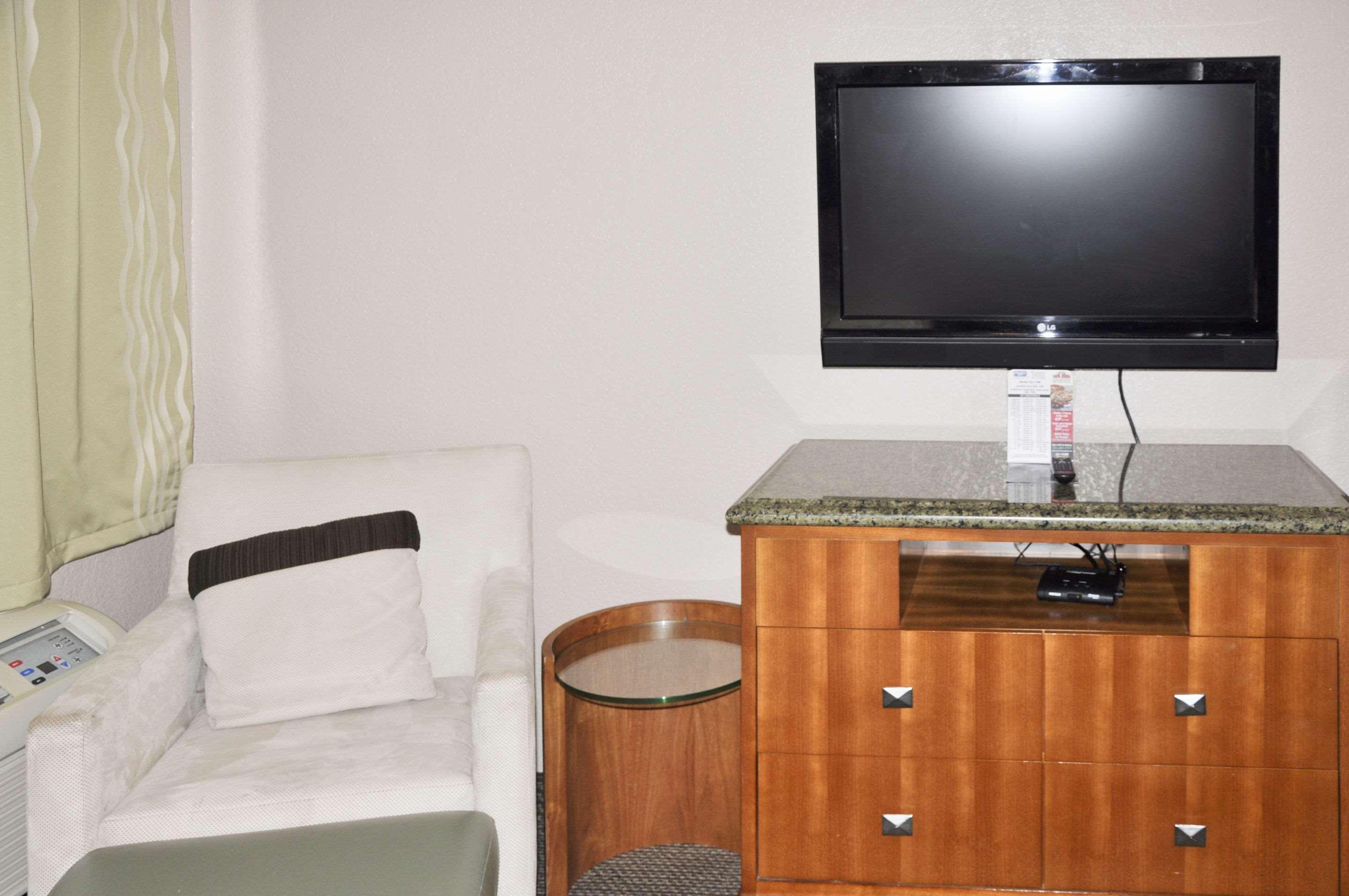 Rodeway Inn Fargo Dış mekan fotoğraf