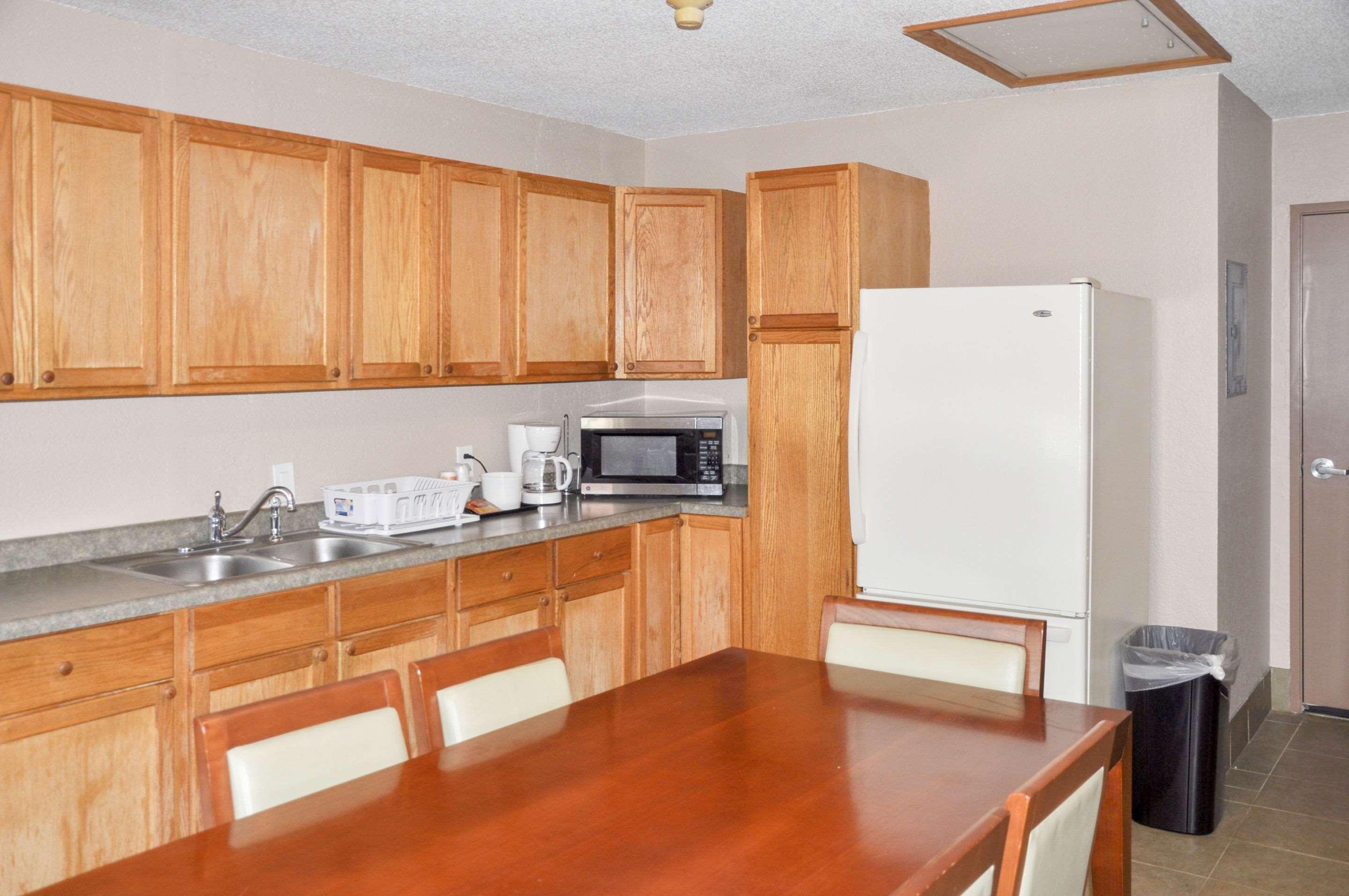 Rodeway Inn Fargo Dış mekan fotoğraf