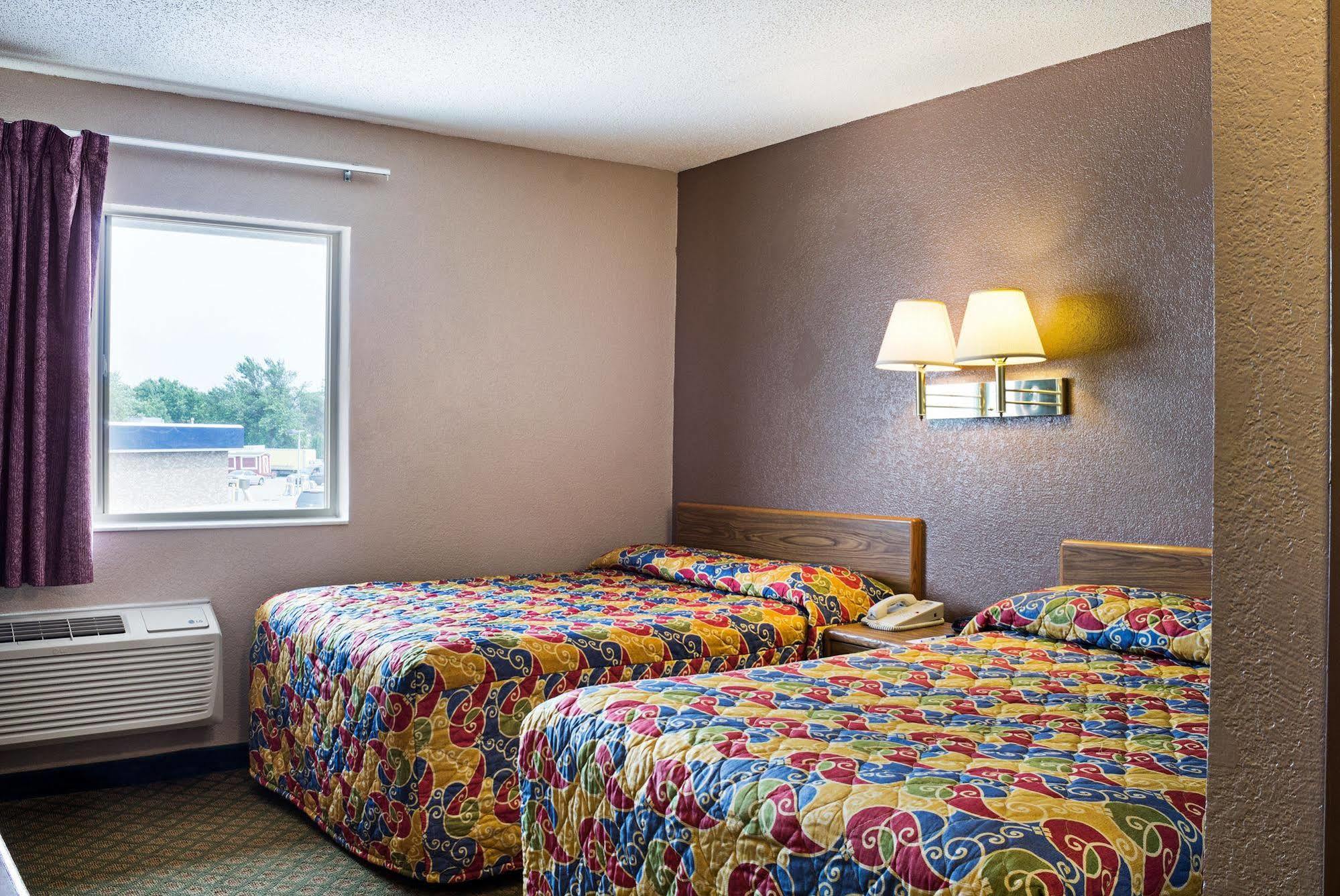 Rodeway Inn Fargo Dış mekan fotoğraf